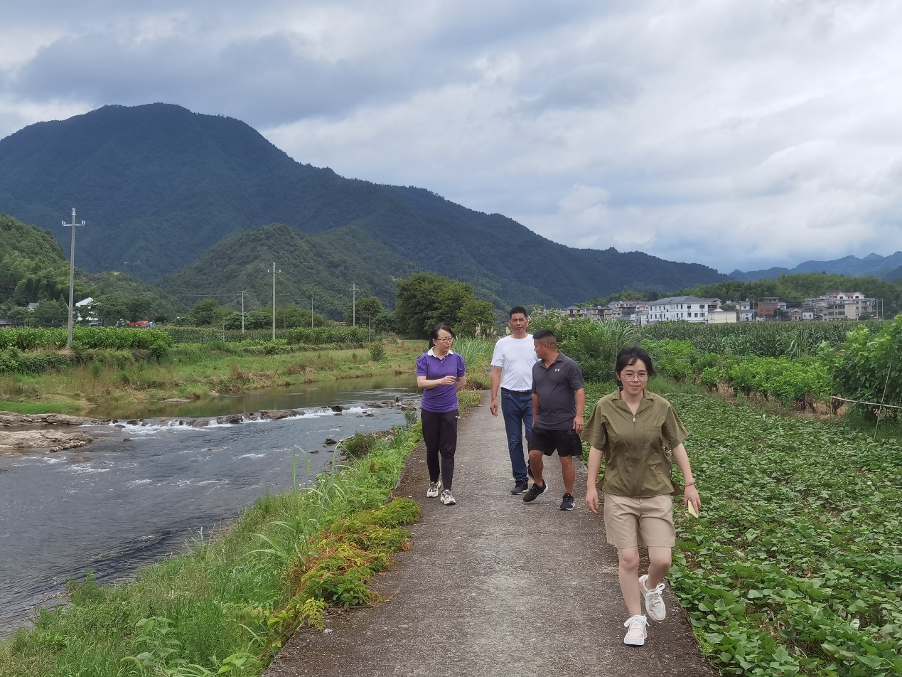 和漂亮老师做爰4