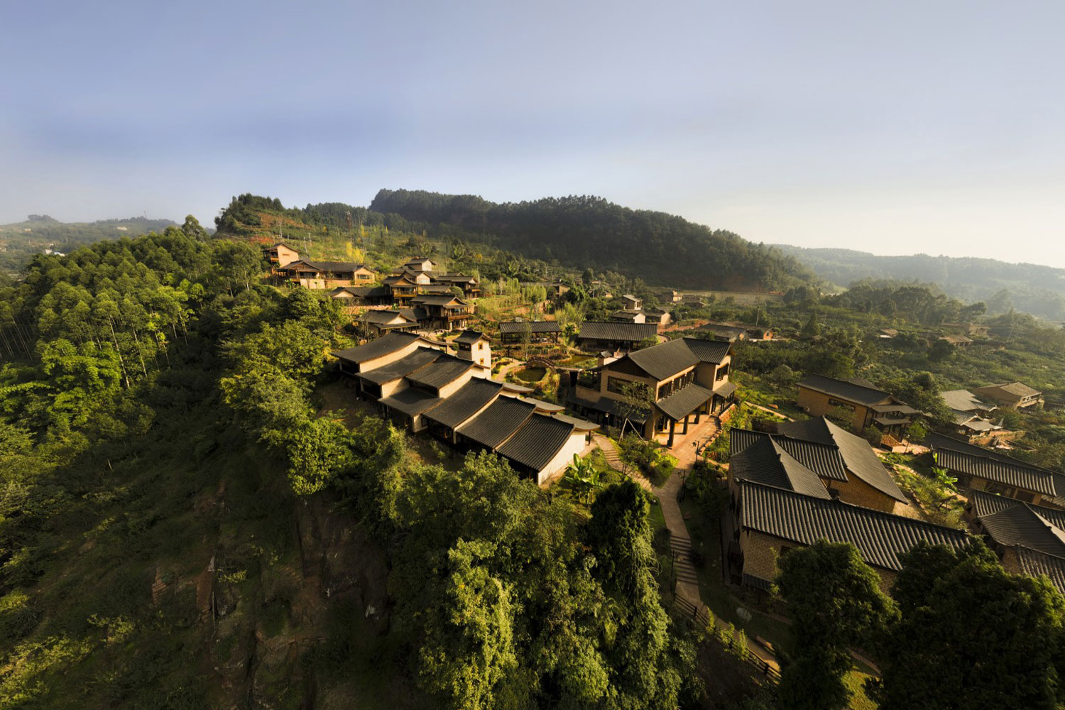 联合国亚洲奖桂冠：《幸福岭》