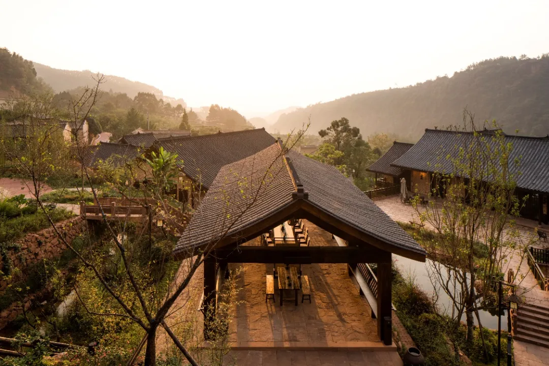 Continuity and Symbiosis of Ancient Villages along the Ancient Tea-Horse Road—Xinfu Ridge